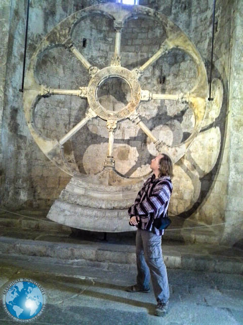 Tim in front of the replica of the facade of the Monastery of Sant Pere de Galligants