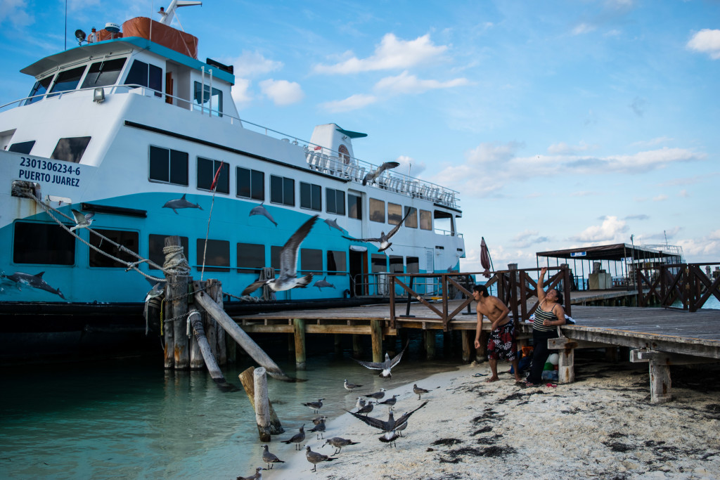 docks at Playa Langosta