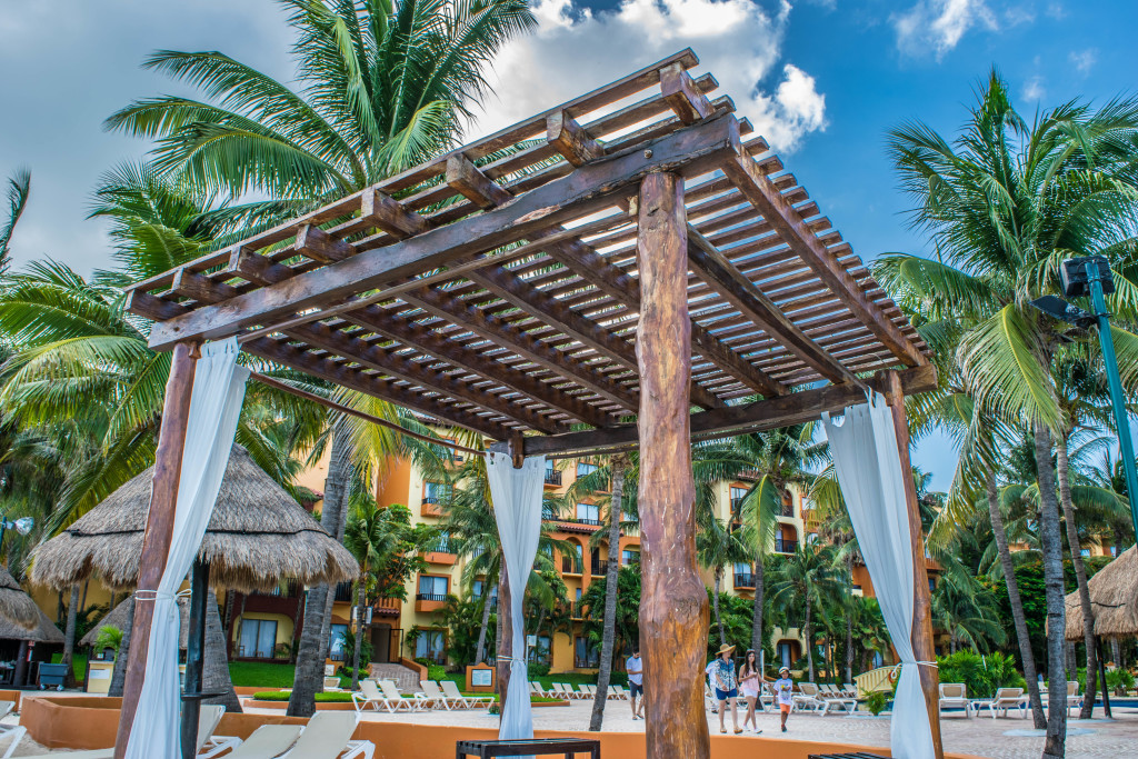 Interior grounds of Fiesta Americana, Cancun