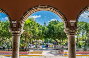 Plaza Grande and cathedral in Mérida, Yucatán