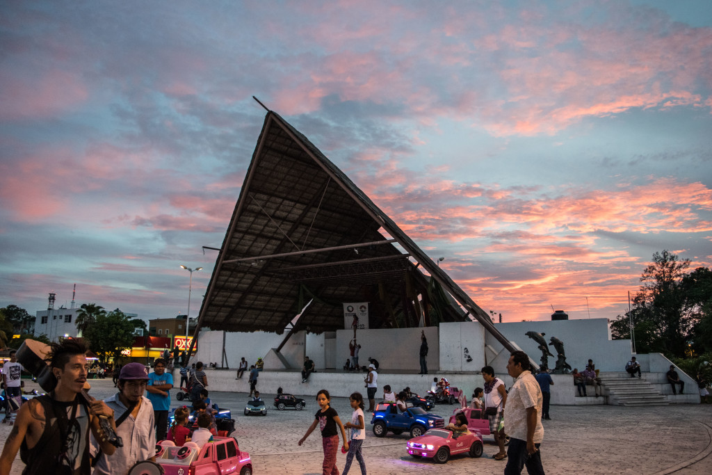 Parque las Palapas stage in Cancun