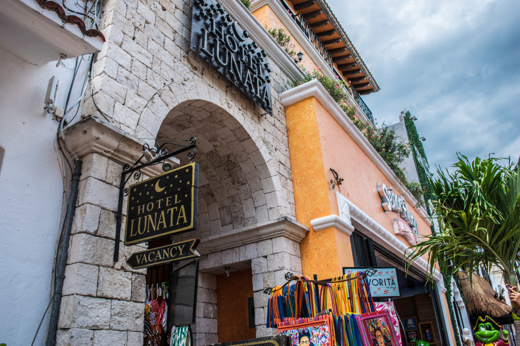 Hotel Lunata entrance