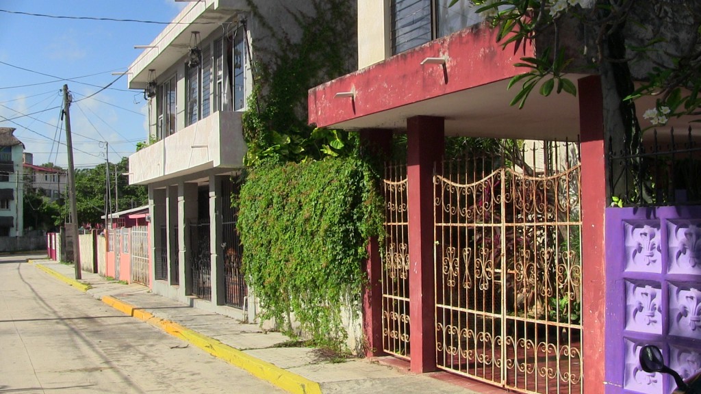 local barrio in Cancun