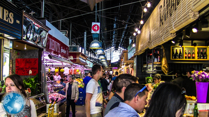 tourists at La Boqueria