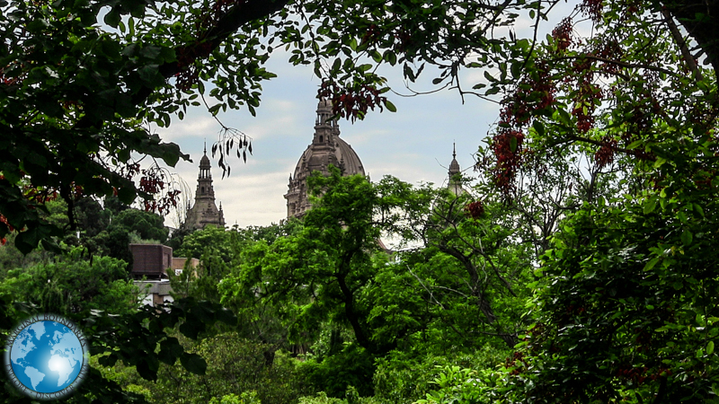 The National Art Museum in the background